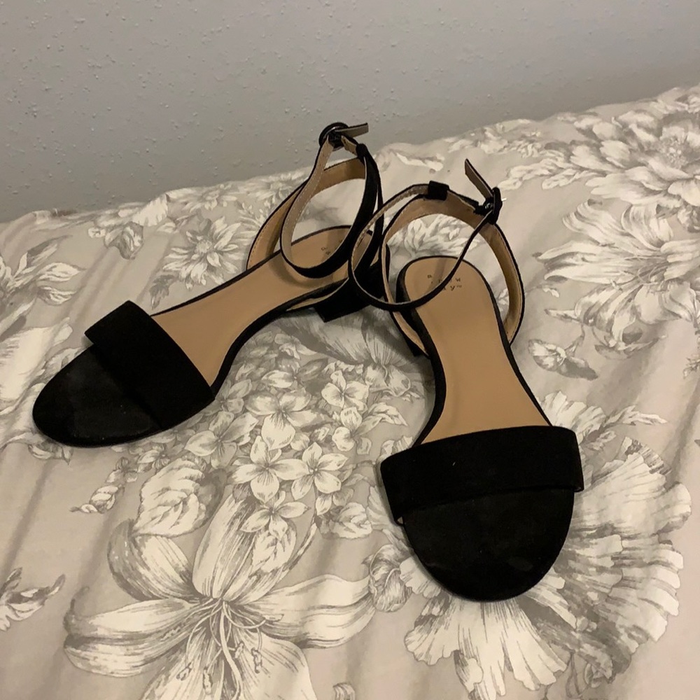 🛍Black Sandals 🛍3 for $20🏷